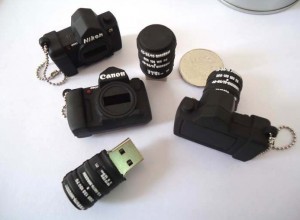 PENDRIVE USB 8 GB APARAT LUSTRZANKA CANON NIKON
